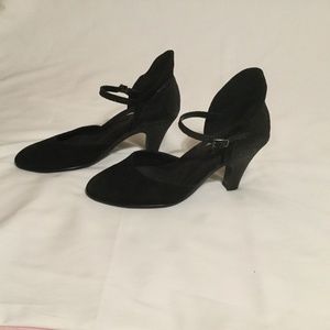 Aerosoles Strappy Heels